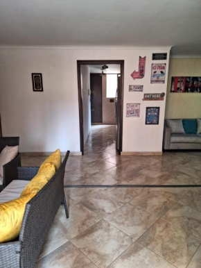 LA SÚPER HABITACIÓN DE LA FRONTERA POBLADO / ENVIGADO